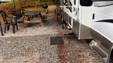 Highlands "RV for Rent" — image 5 of 5