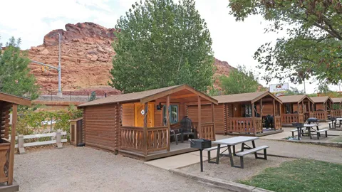 Deluxe Cabin Rental - 4 Person — image 7 of 7