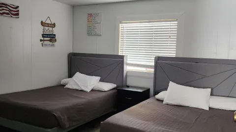 Deluxe Cabin #4 — image 12 of 12