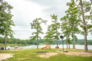 Holpps Pine Ridge Lake Campground – photo 3