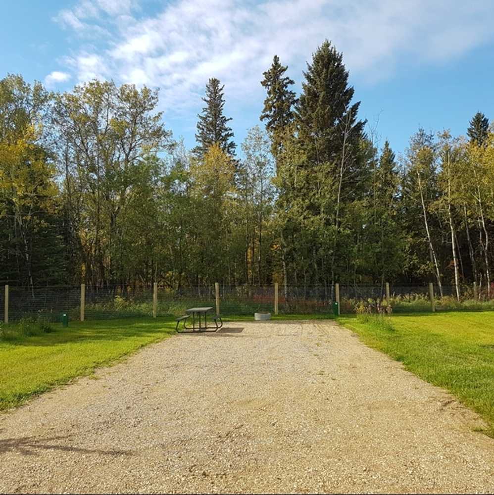Goose Hummock RV Resort Gibbons, Alberta Campspot