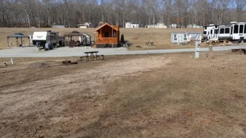 Full Hookup Pull-through RV Site — image 2 of 14