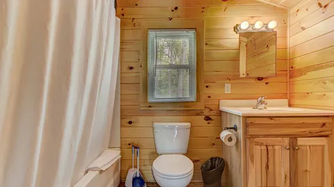 Cozy Cabin — image 8 of 8