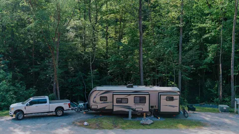 Creekside Premium Pull-Thru RV Site — image 4 of 4