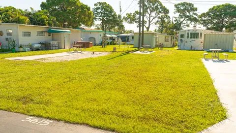Standard Full Hookup RV Site — image 1 of 3