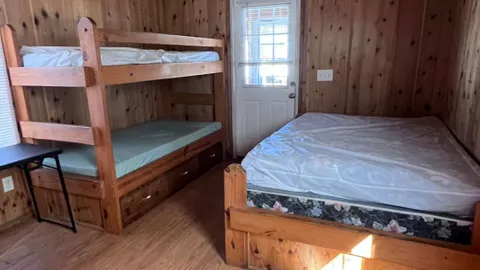 Deluxe Cabin — image 2 of 8