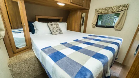 A06 - Apex Ultra Lite by Coachmen — image 2 of 5