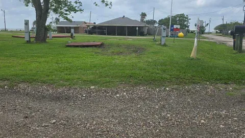 Standard 30/50 Amp Site — image 1 of 3