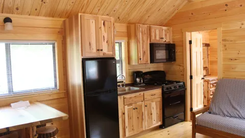 Lazy Bear Cottage — image 2 of 11