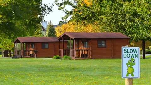 RUSTIC CABIN (SLEEPS 6) — image 1 of 8
