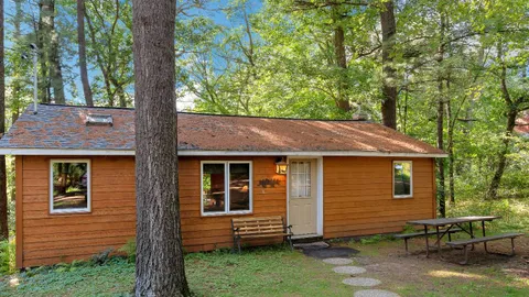 Tall Pines Vacation Home — image 1 of 9