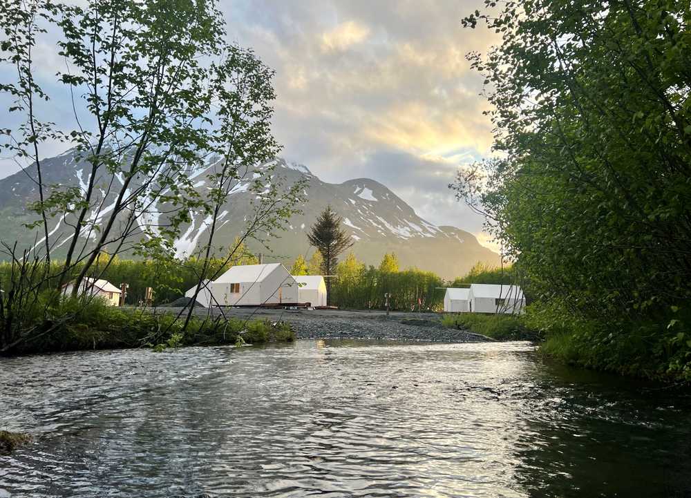 Howling Wolf Resort, Seward, Alaska - Photo 2