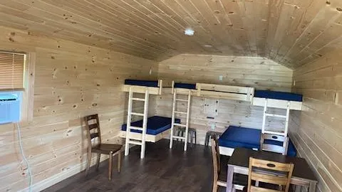 Rental Cabin — image 7 of 7