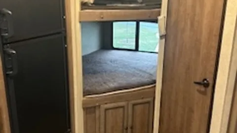 CAMPER COMBO — image 1 of 6