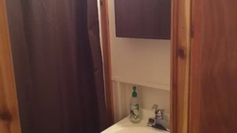 Champlain Cabin — image 7 of 7