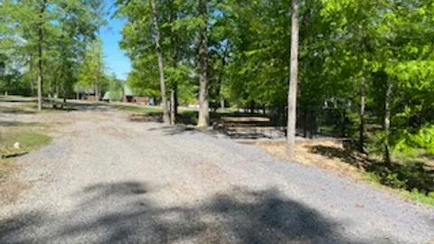 Off-Lake Deluxe RV Site with Fenced in Pet Area — image 2 of 3