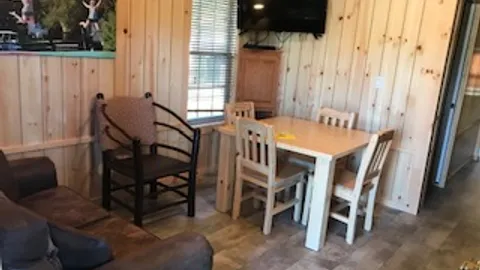 Chippys Bungalow Golf Side — image 8 of 8