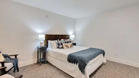 B&B Moose Room — image 10 of 10
