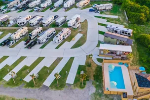 Aloha Beach RV Resort – photo 2