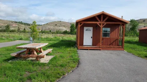 Cabin C03 — image 1 of 9