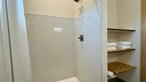 Cottage Rental - C2 — image 2 of 10