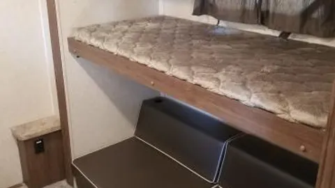 Hilltop RV Rental — image 2 of 9