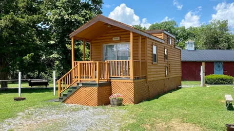 Deluxe Cabin — image 1 of 7