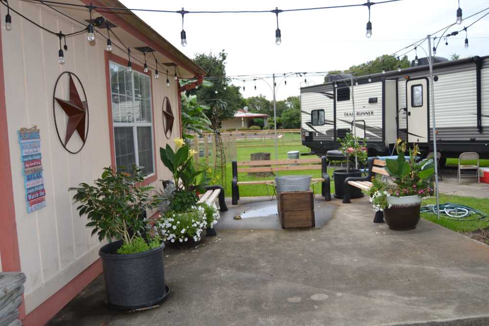 Dad's RV Park, Victoria, Texas - Photo 2