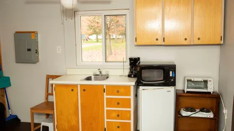 Cabin 330 — image 6 of 6