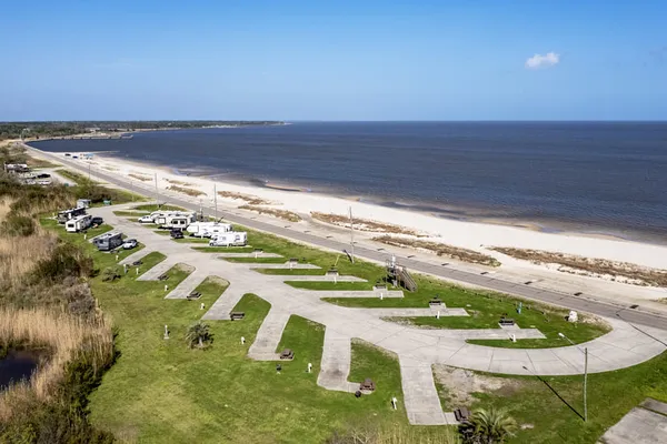 Bay St. Louis Beachfront RV Park – photo 1