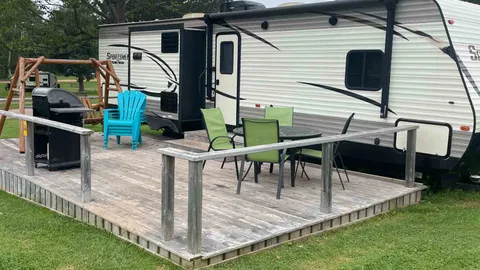 RV Rental Y301 — image 1 of 6