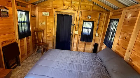 Cabin N23 — image 2 of 5