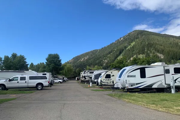 The Meadows RV Park – photo 1