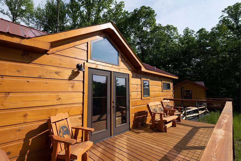 Hickory Forest Deluxe Cabin