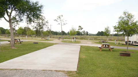 Premium Pull Through Site — image 1 of 2