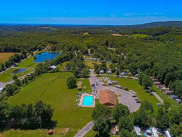 Sun Retreats Pleasant Acres Farm campground