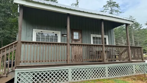 Phoenix Cabin — image 1 of 13