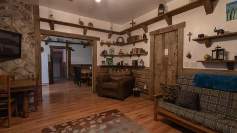 The Prancing Pony Guest House — image 25 of 25