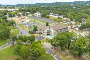 Port of Kimberling Resort & Campground – photo 3