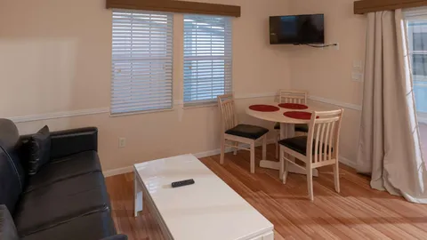 Gold 1 Bedroom Rental — image 2 of 13