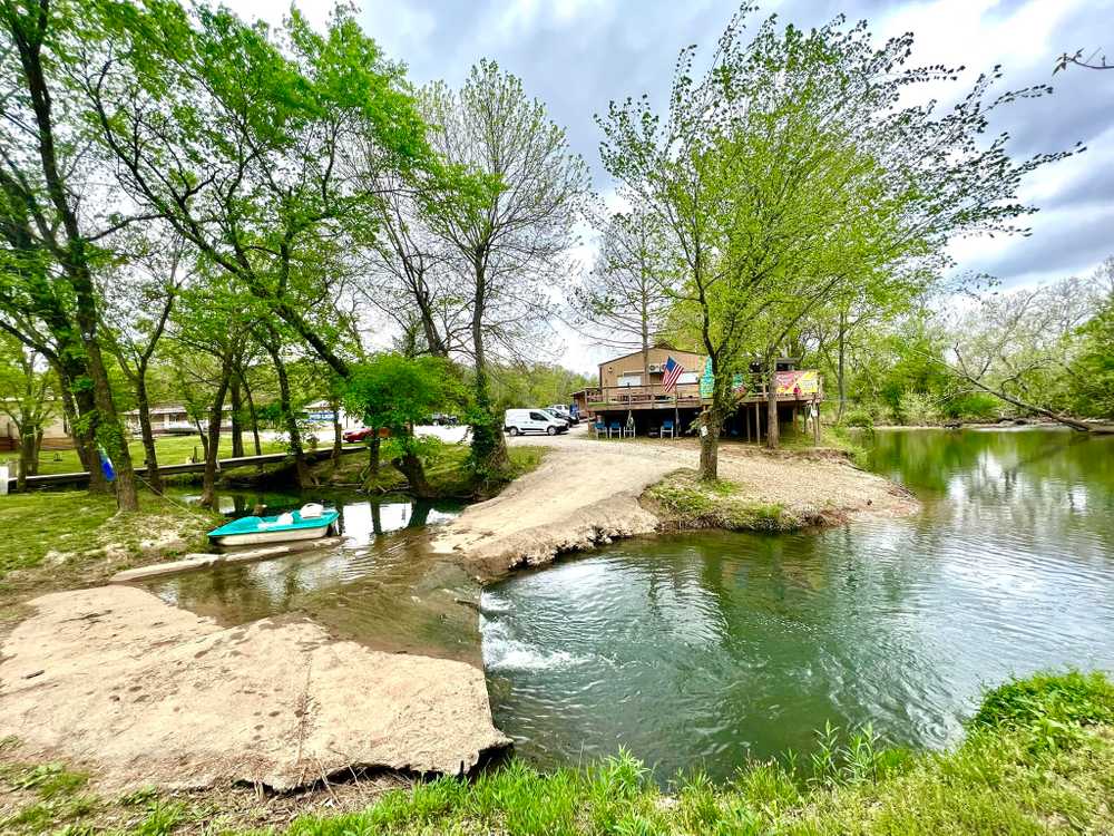 Rivers Bend Family Resort - Photo 2