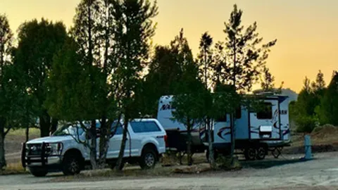 Full Hookup RV (20/30/50 amp) — image 7 of 7