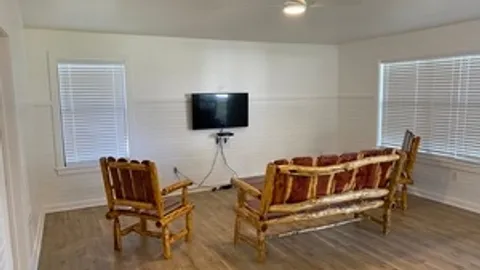 Two Bedroom Cabin — image 3 of 3