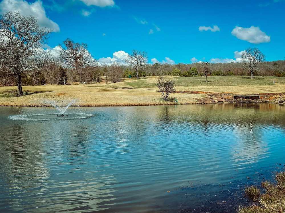 Eagle Crest Golf and RV Park - Photo 2