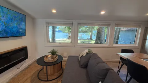 Lake View Luxury Cabin F Sleeps 4- 6 | Beach & Marina Access — image 2 of 6