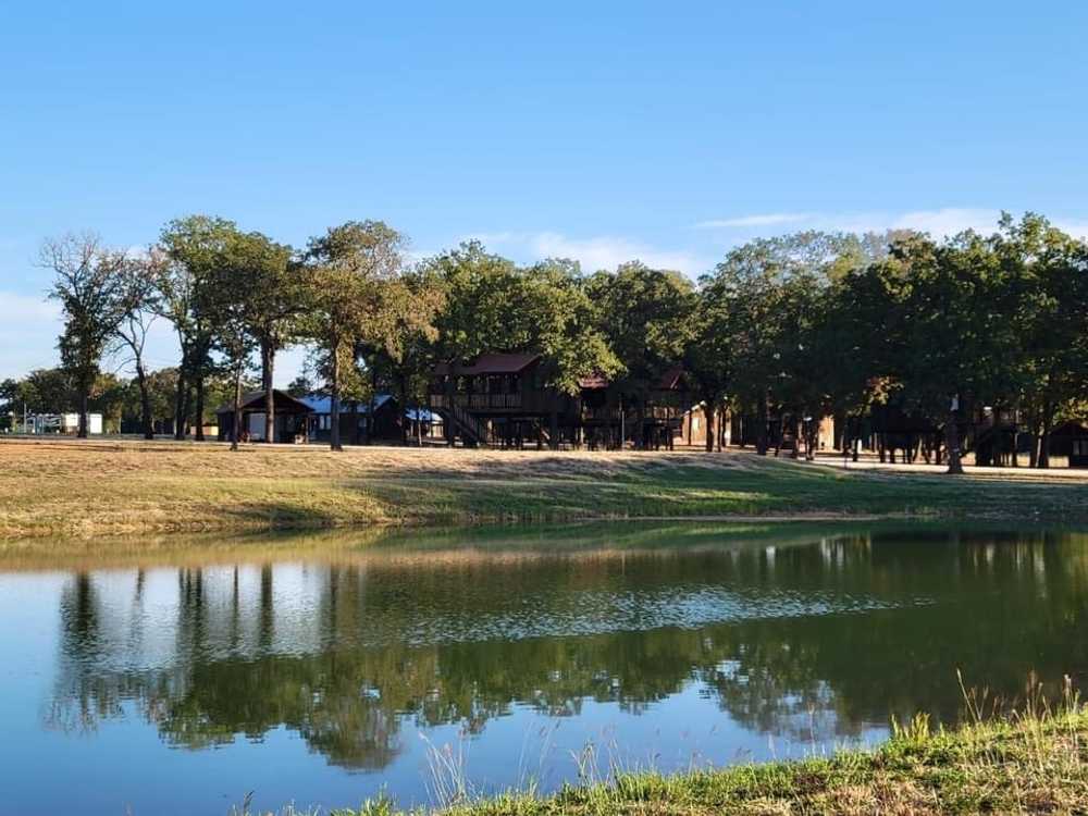 Waco Creekside Resort - Photo 2