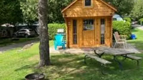 15 Amp Cabin — image 2 of 8