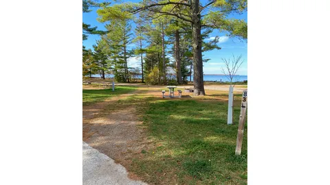 Full Hookup Campsite — image 2 of 5