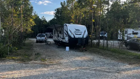 RV - 30/50 Full Hookup (Pull-Through Lot) — image 2 of 5