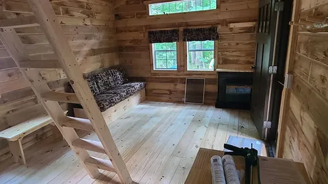 Jefferson Cabin — image 2 of 4